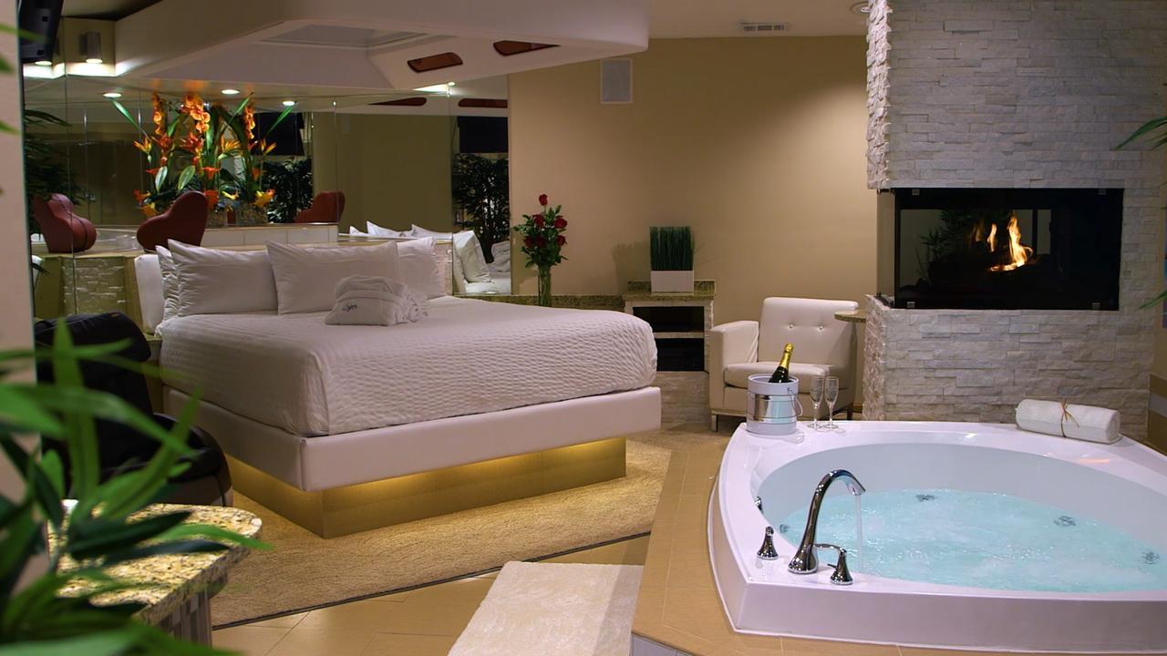 Sybaris Pool Suites Frankfort - Adults Only Dış mekan fotoğraf